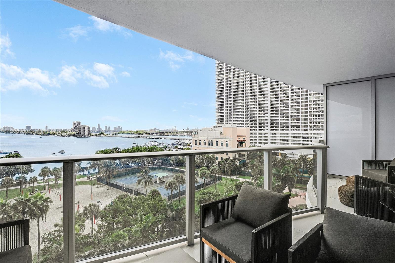 image Aria On The Bay Condo21