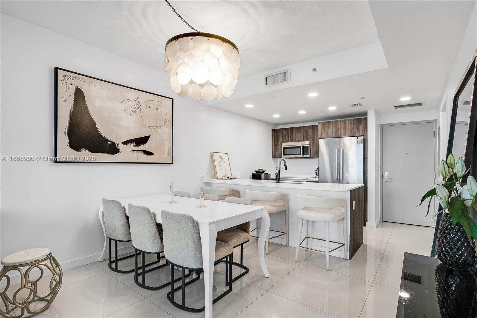 image Aria On The Bay Condo6