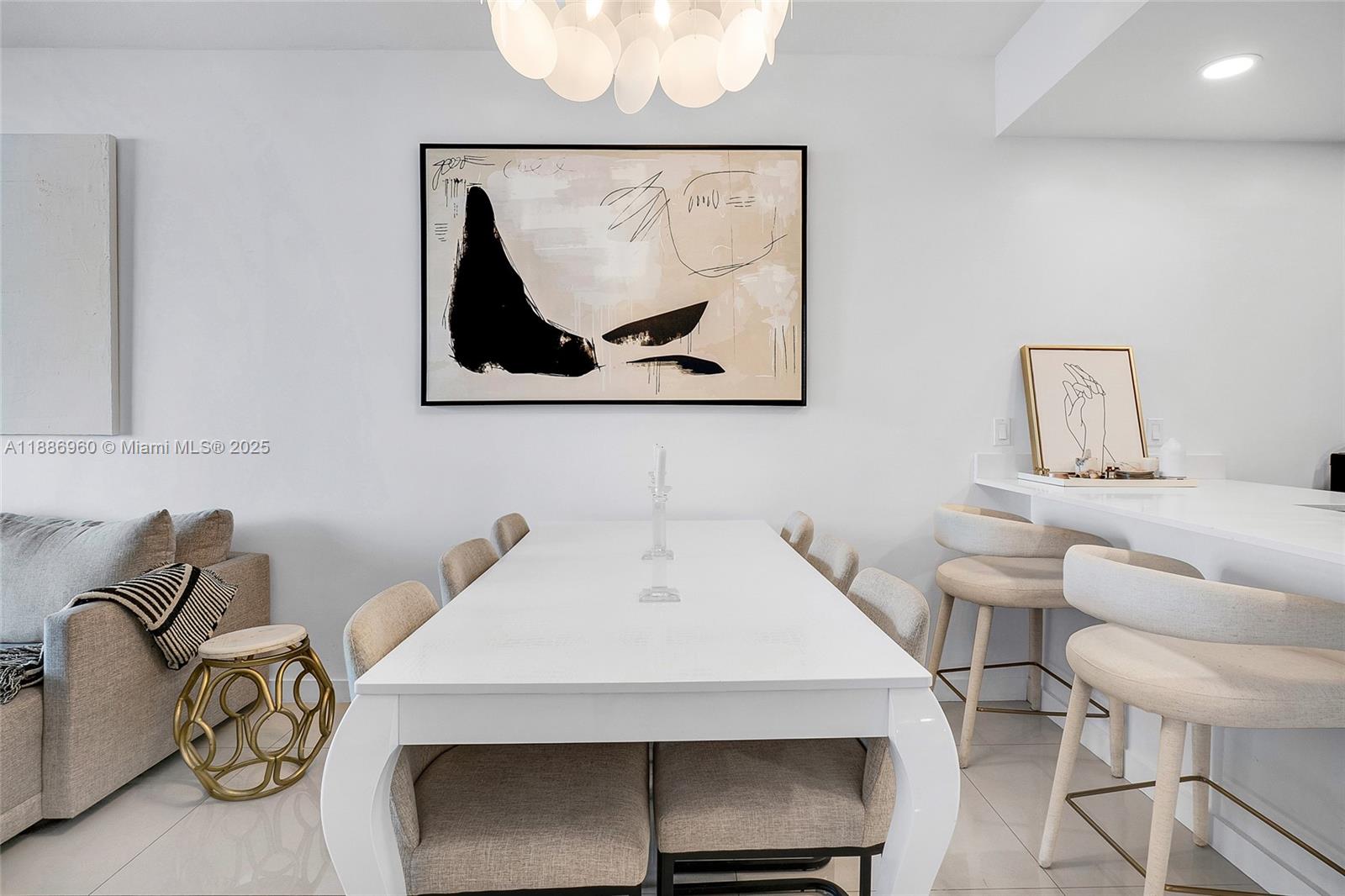 image Aria On The Bay Condo7