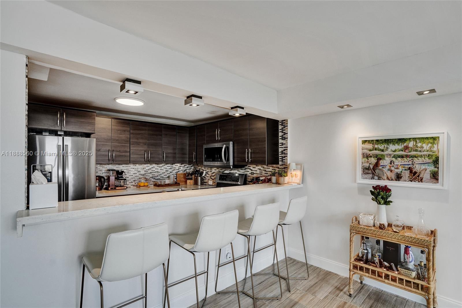 10000 W Bay Hbr Dr #PH23 Bay Harbor Islands, FL 33154