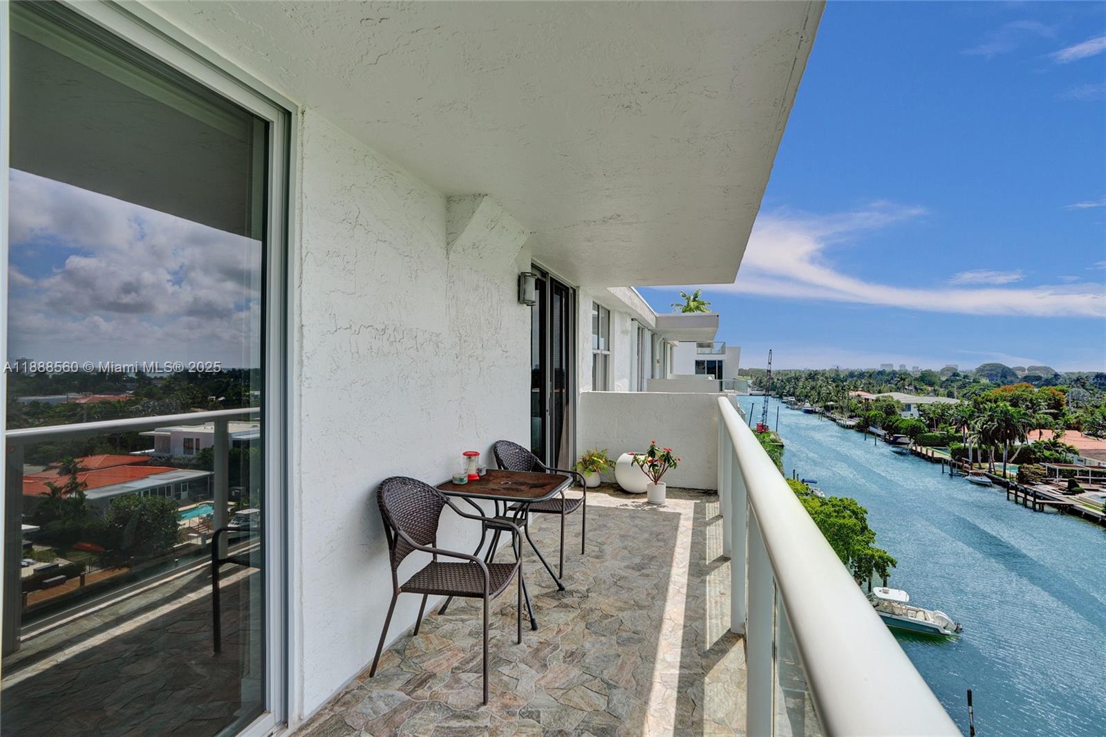 10000 W Bay Hbr Dr #PH23 Bay Harbor Islands, FL 33154