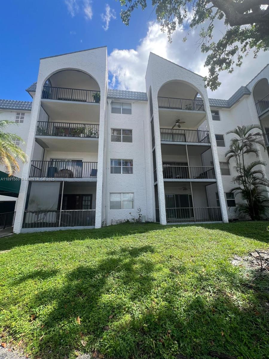 3300 Spanish Moss Ter #411