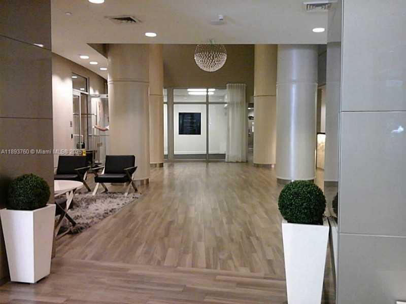 image Opera Tower Condo16