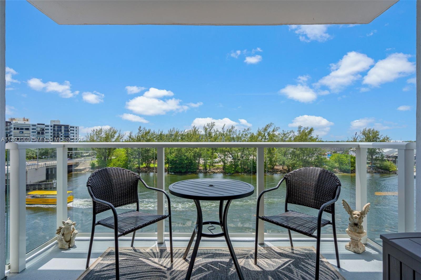 1401 N Riverside Dr #604