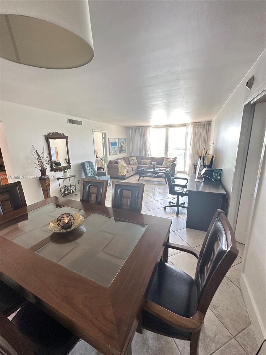 image Arlen House East Condo2