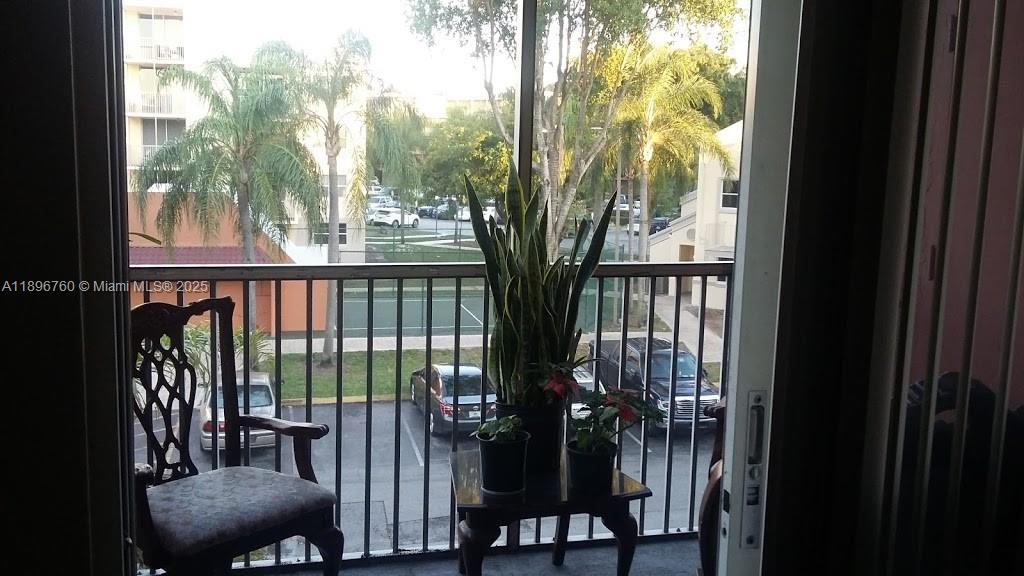 8373 Lake Dr #301