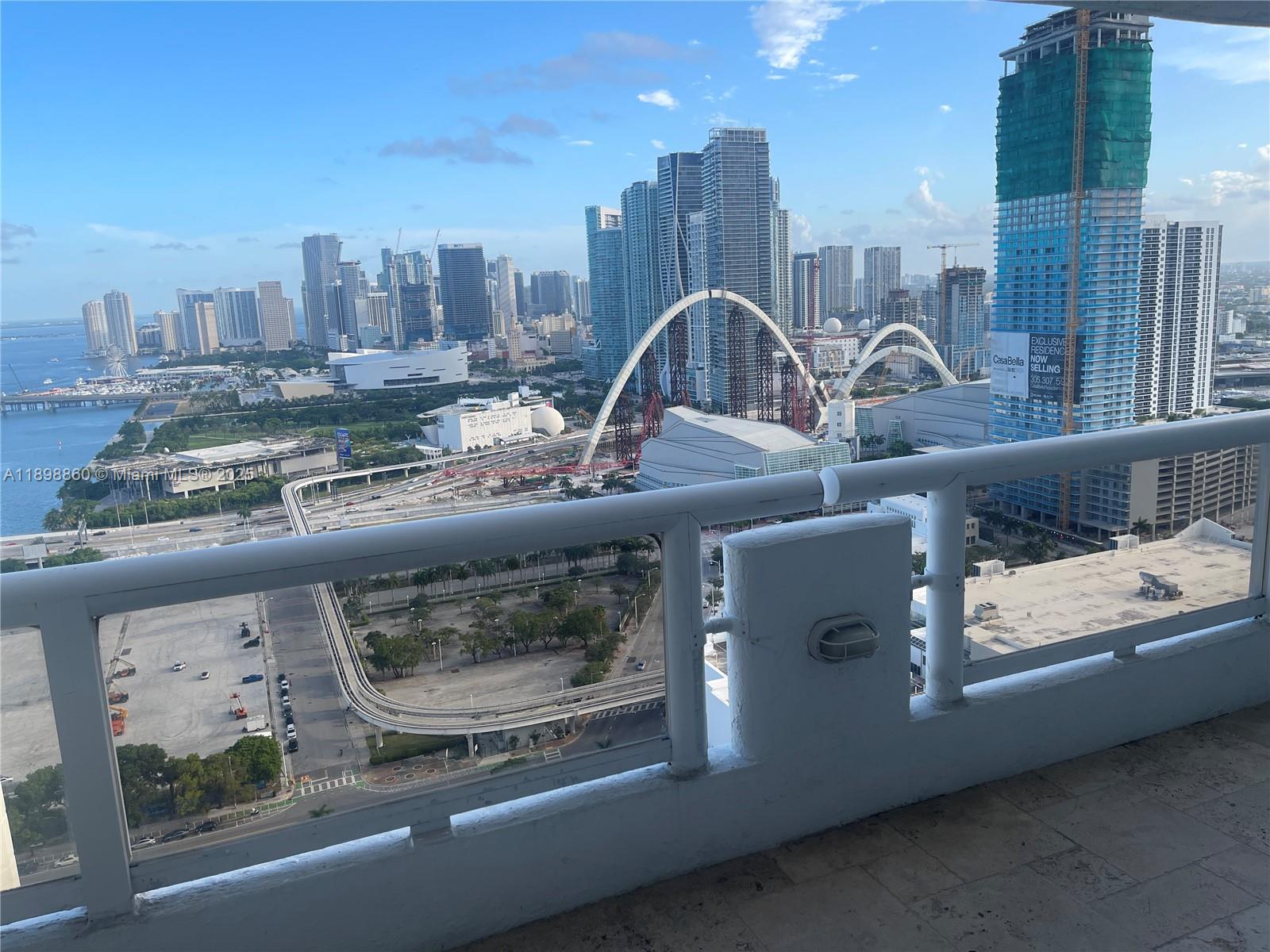 1717 N Bayshore Dr #B-4155