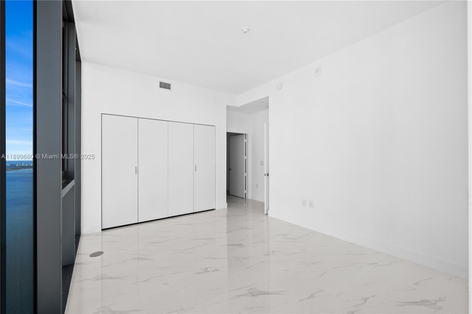 700 NE 24th St #PH-5701 Miami, FL 33137