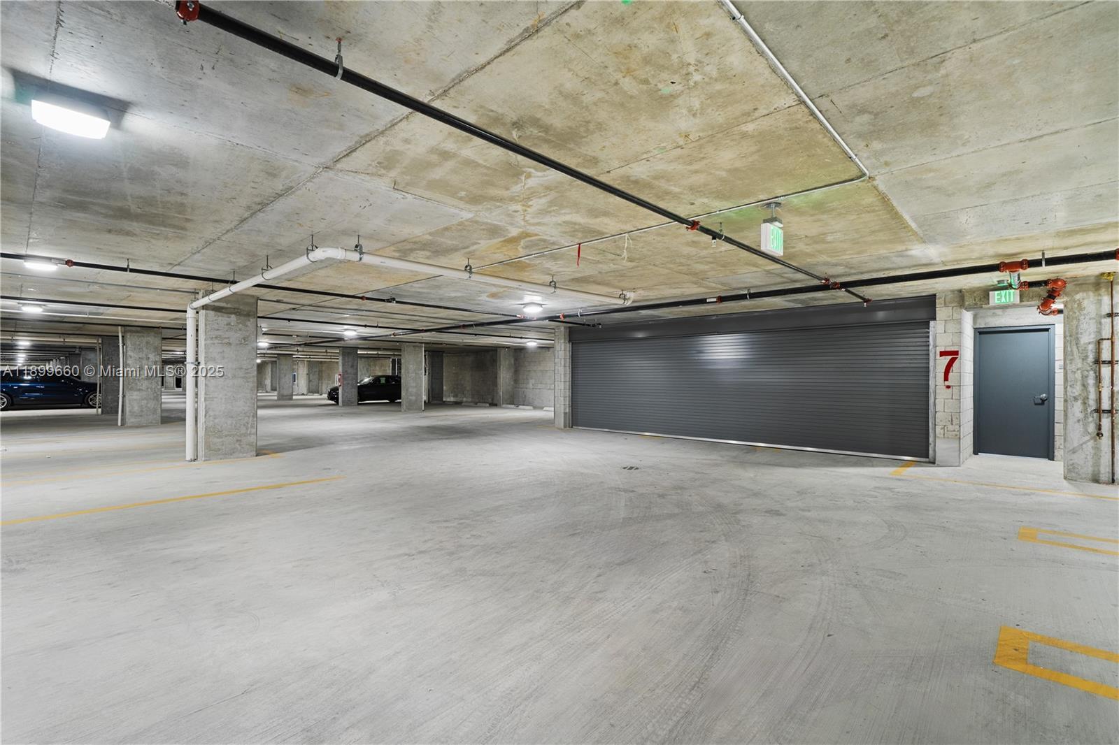 700 NE 24th St #PH-5701 Miami, FL 33137