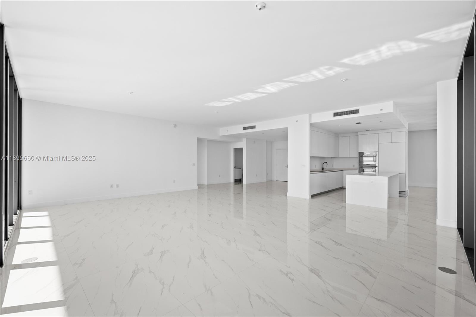 700 NE 24th St #PH-5701 Miami, FL 33137