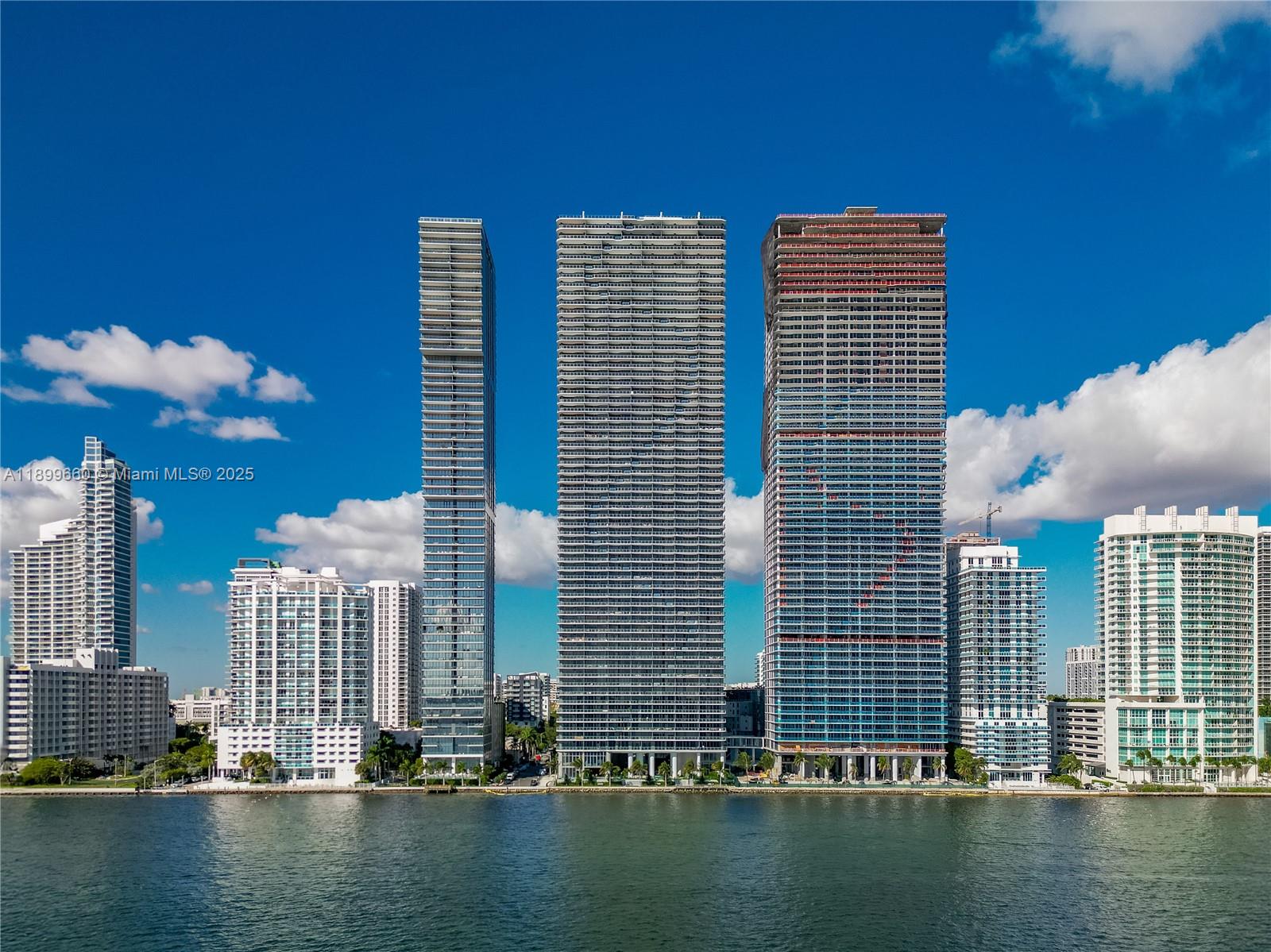 700 NE 24th St #PH-5701 Miami, FL 33137