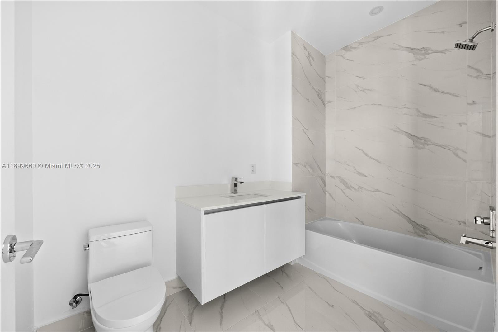 700 NE 24th St #PH-5701 Miami, FL 33137