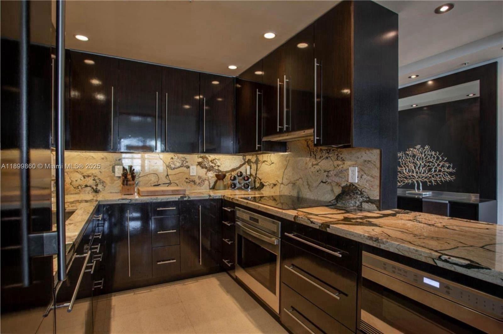 100 Lincoln Rd #647 Miami Beach, FL 33139