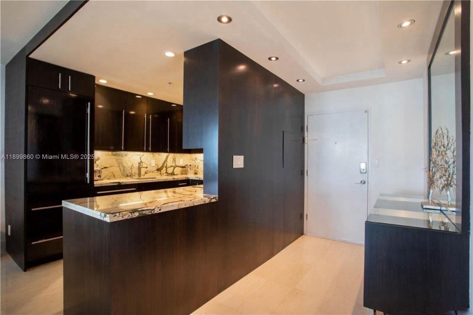 100 Lincoln Rd #647 Miami Beach, FL 33139