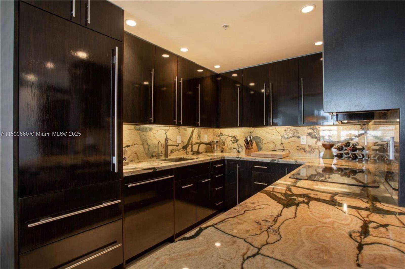 100 Lincoln Rd #647 Miami Beach, FL 33139