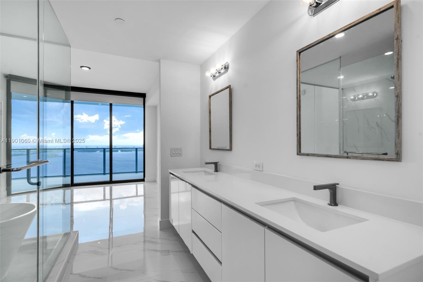 image Aria Reserve38