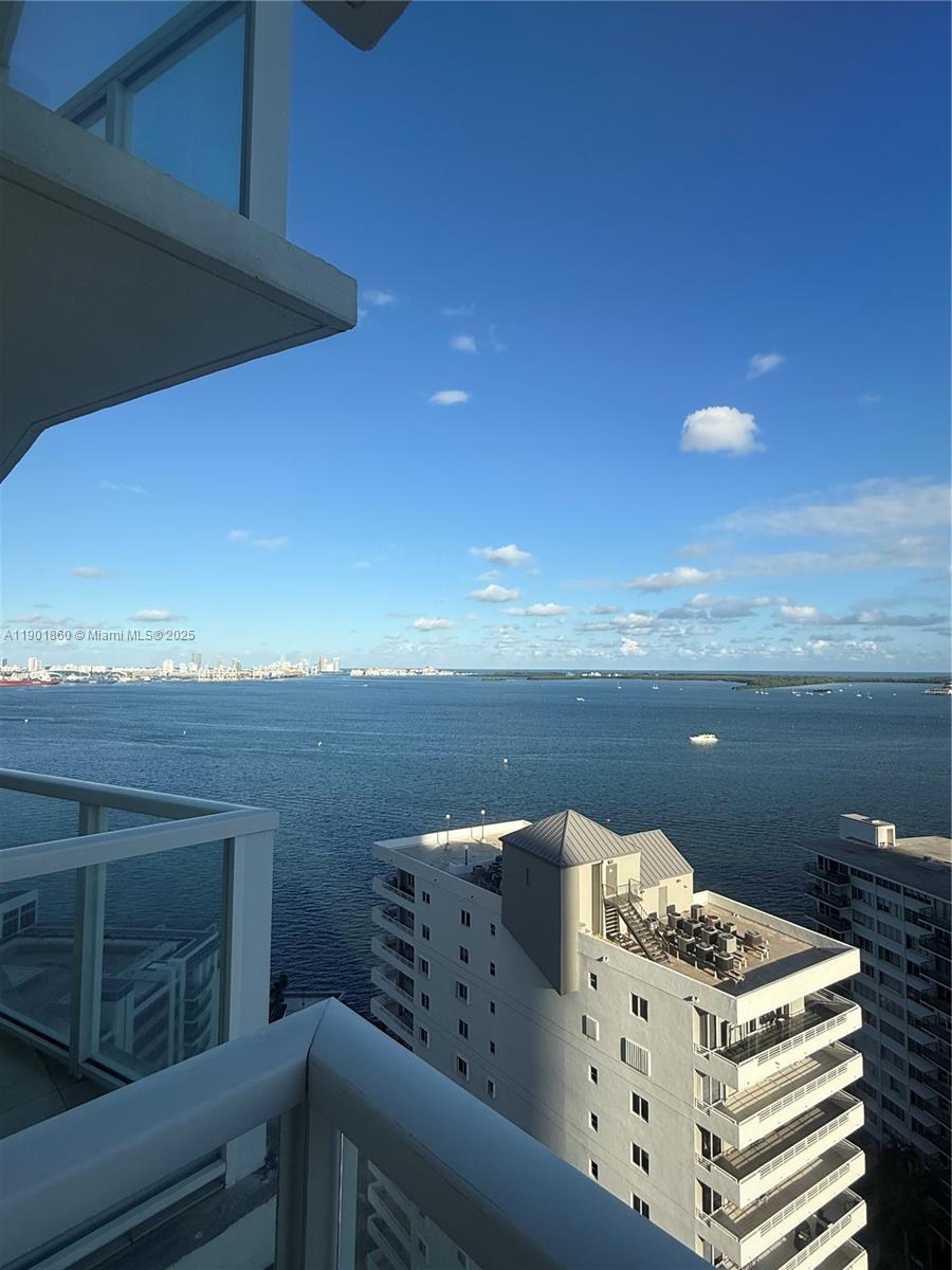 image The Emerald At Brickell5