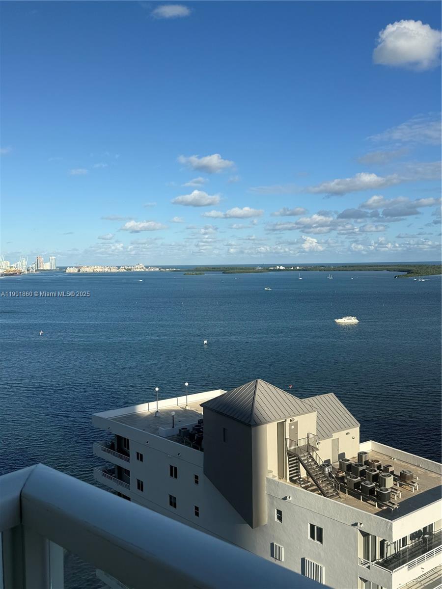 image The Emerald At Brickell7