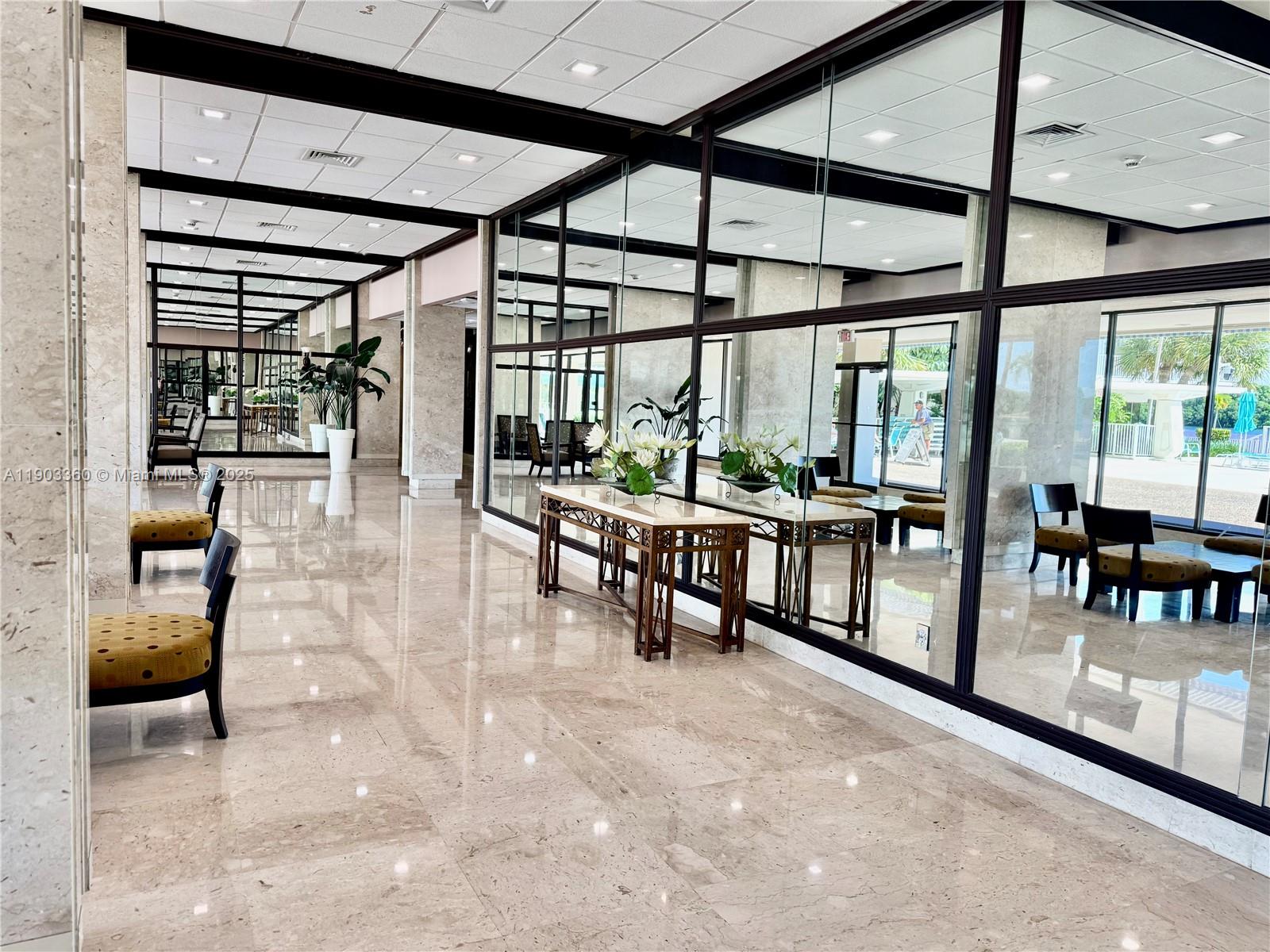 image Arlen House Condo14