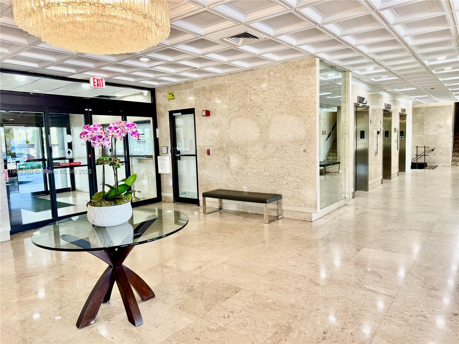 image Arlen House Condo18