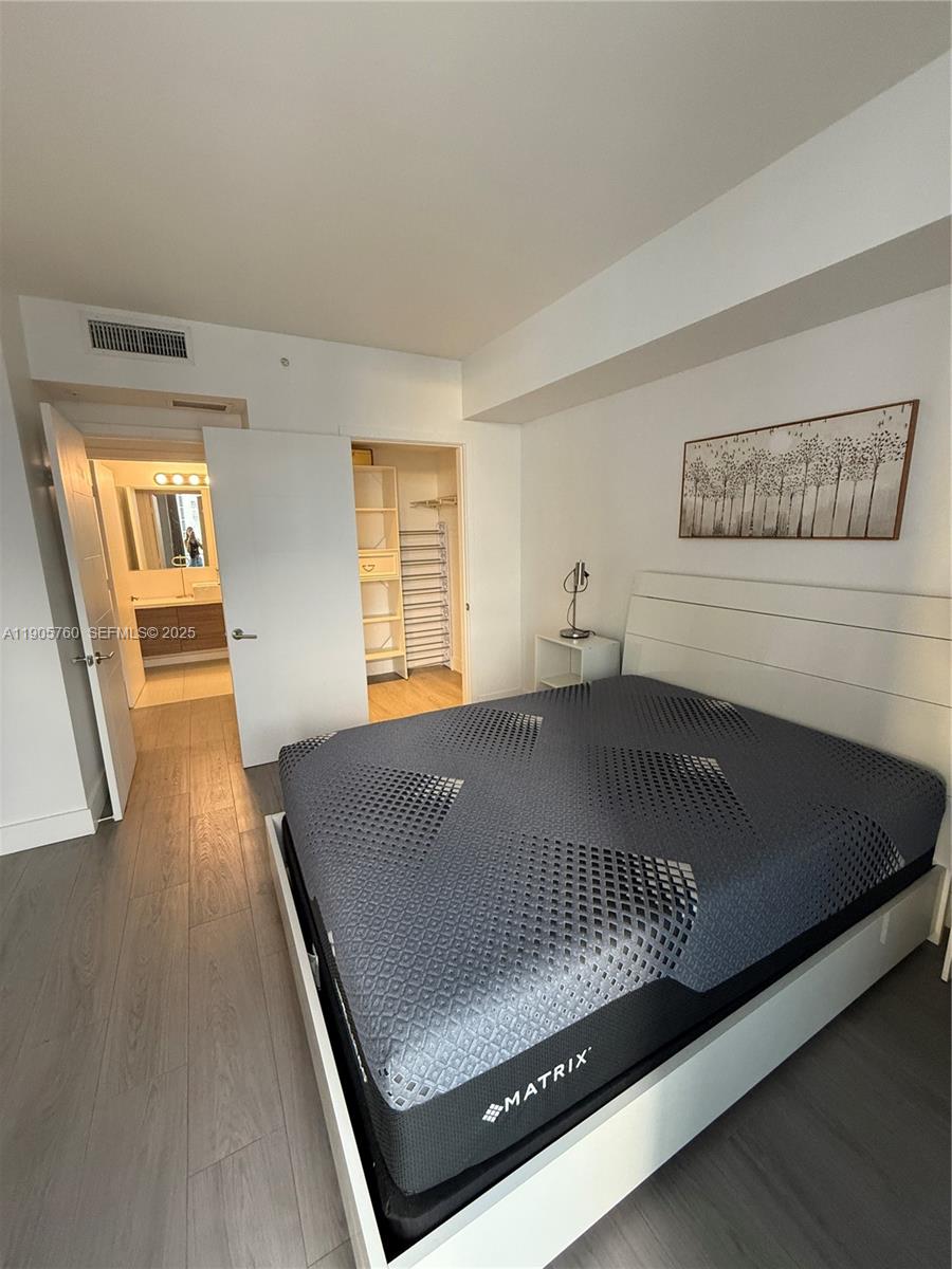 image Brickell Ten24