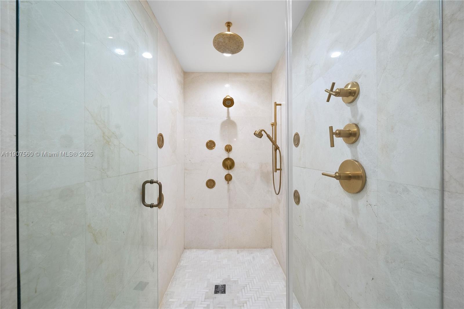 1925 Brickell Ave #DPH3 Miami, FL 33129