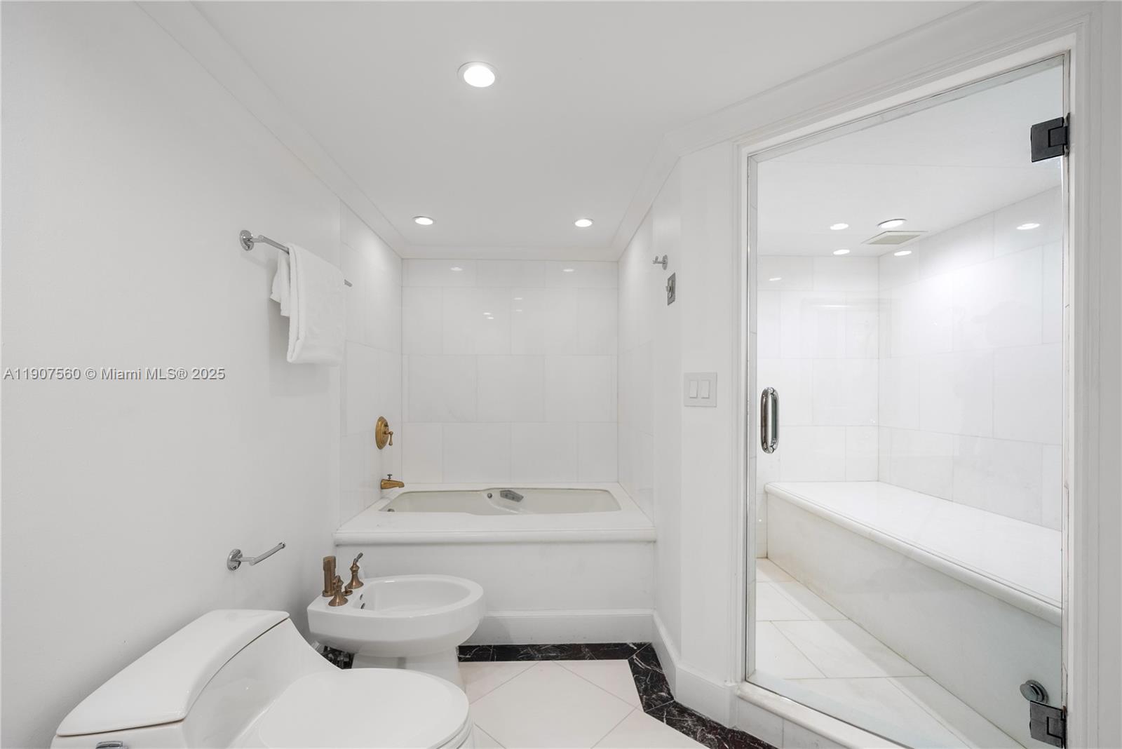 1925 Brickell Ave #DPH3 Miami, FL 33129