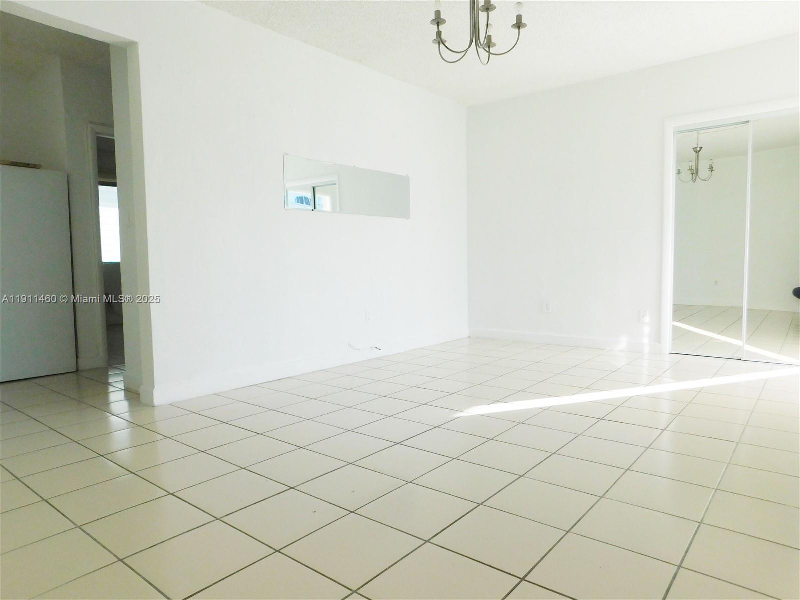 1247 Marseille Dr #113 Miami Beach, FL 33141