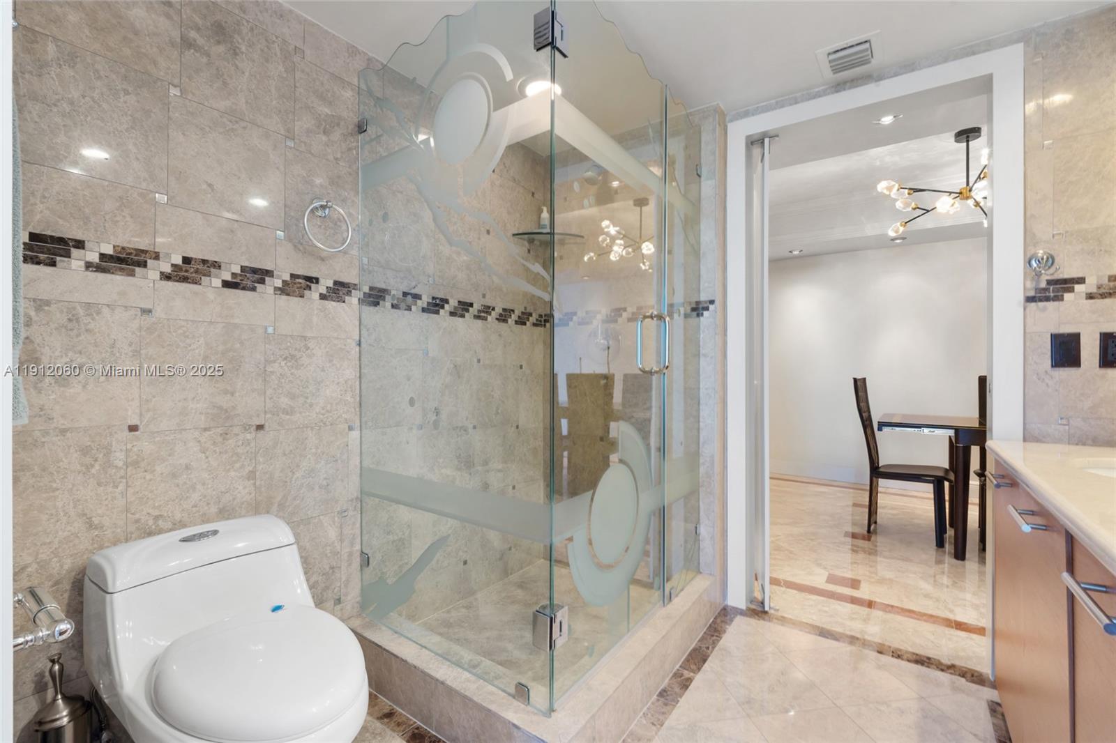 50 Biscayne Blvd #4808 Miami, FL 33132