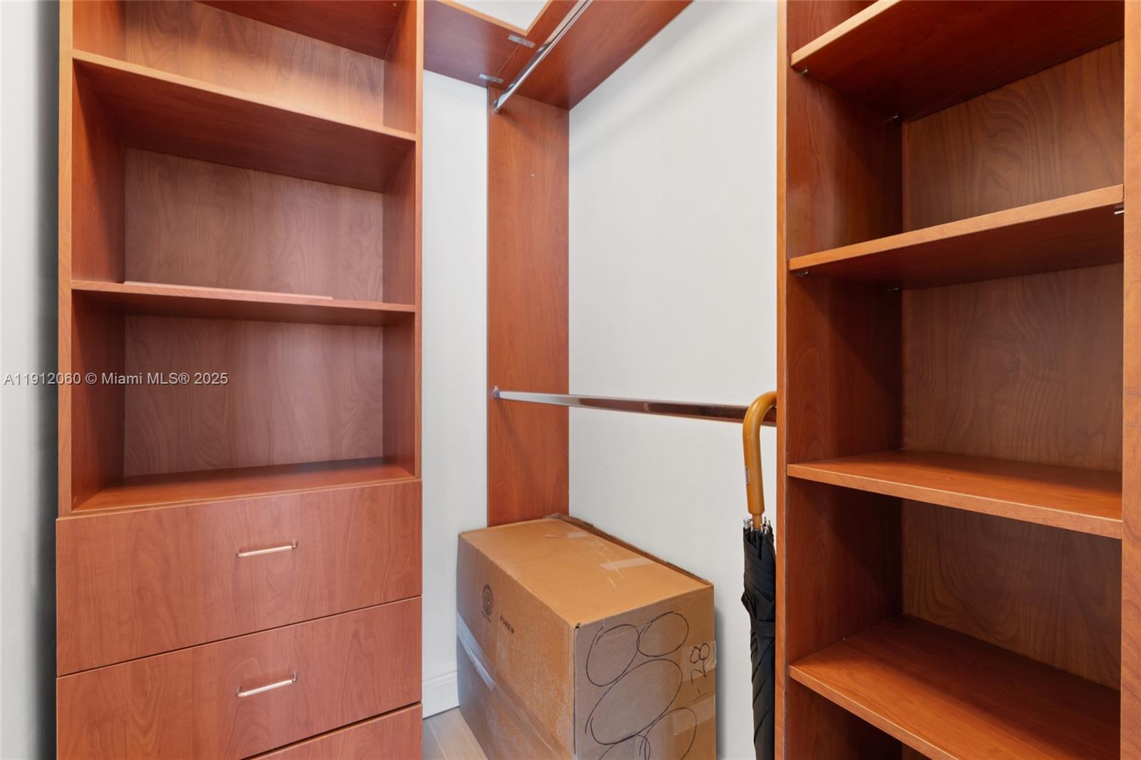 50 Biscayne Blvd #4808 Miami, FL 33132