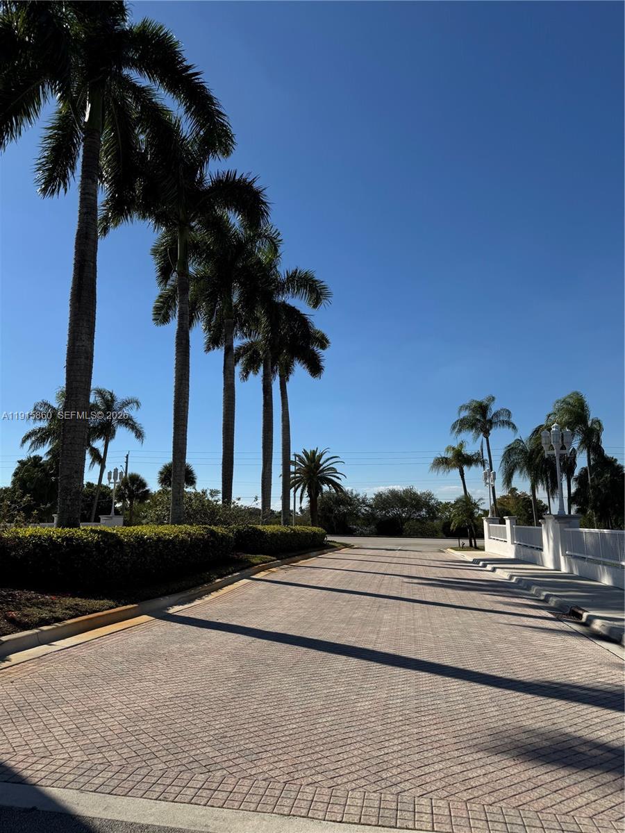 17061 NW 17th St Pembroke Pines, FL 33028