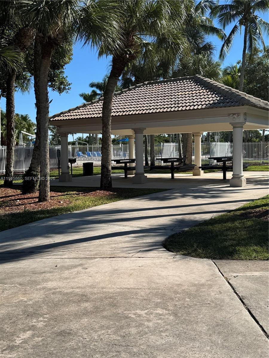 17061 NW 17th St Pembroke Pines, FL 33028