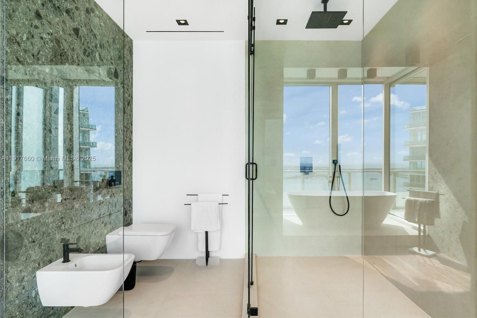 1300 Brickell Bay Dr #4401 Miami, FL 33131