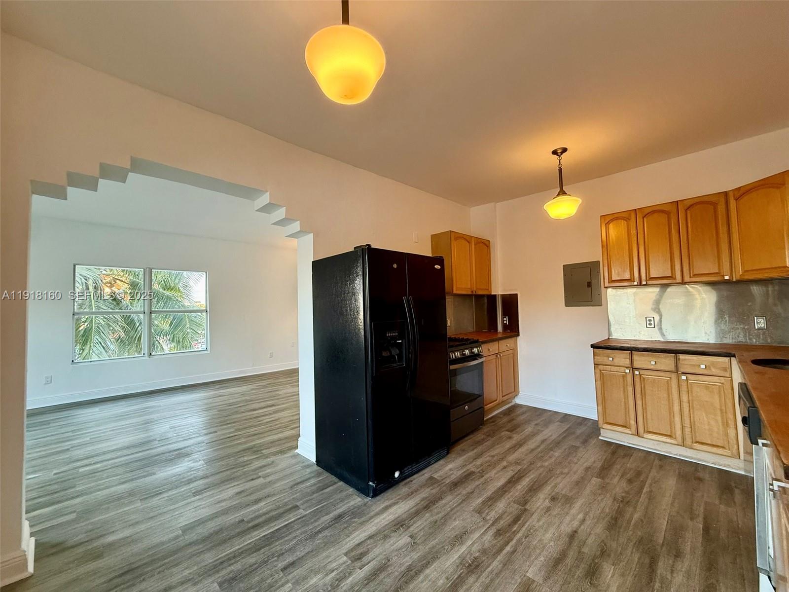 4035 N Meridian Ave #306 Miami Beach, FL 33140