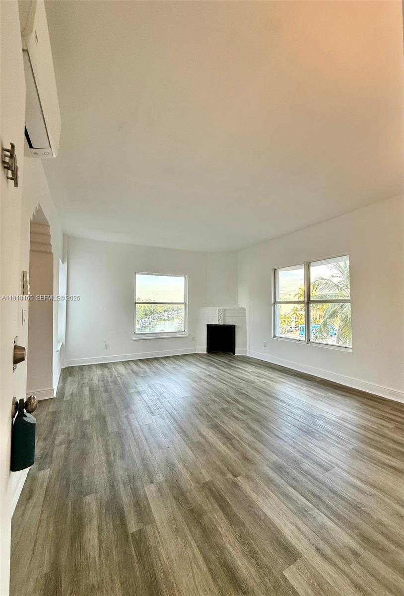 4035 N Meridian Ave #306 Miami Beach, FL 33140