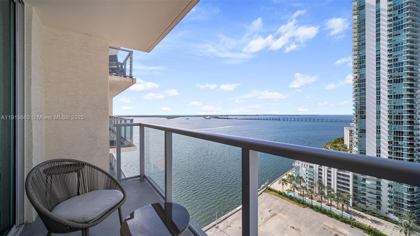 1155 Brickell Bay Dr #2203 Miami, FL 33131