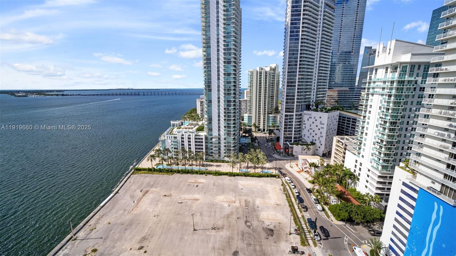 1155 Brickell Bay Dr #2203 Miami, FL 33131