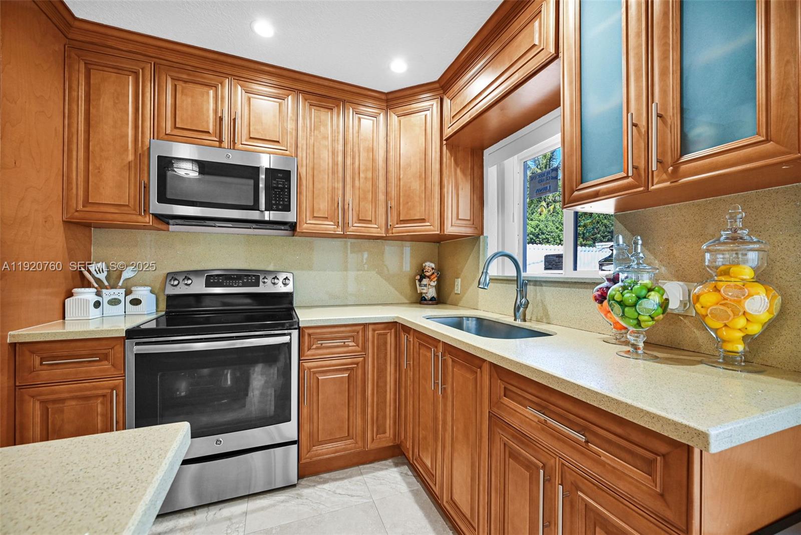 1645 NW 120th St North Miami, FL 33167