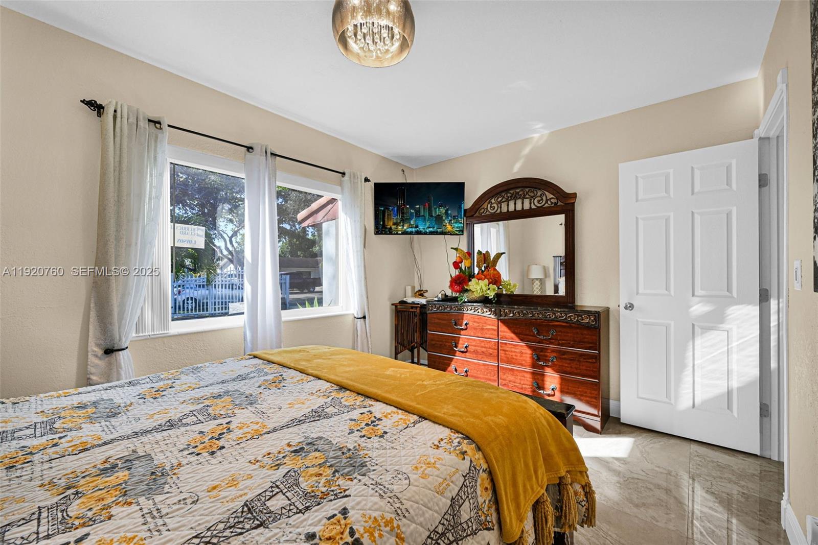 1645 NW 120th St North Miami, FL 33167