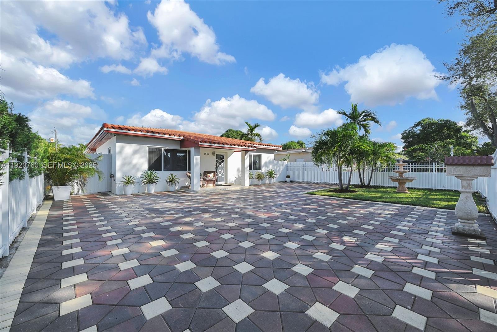 1645 NW 120th St North Miami, FL 33167