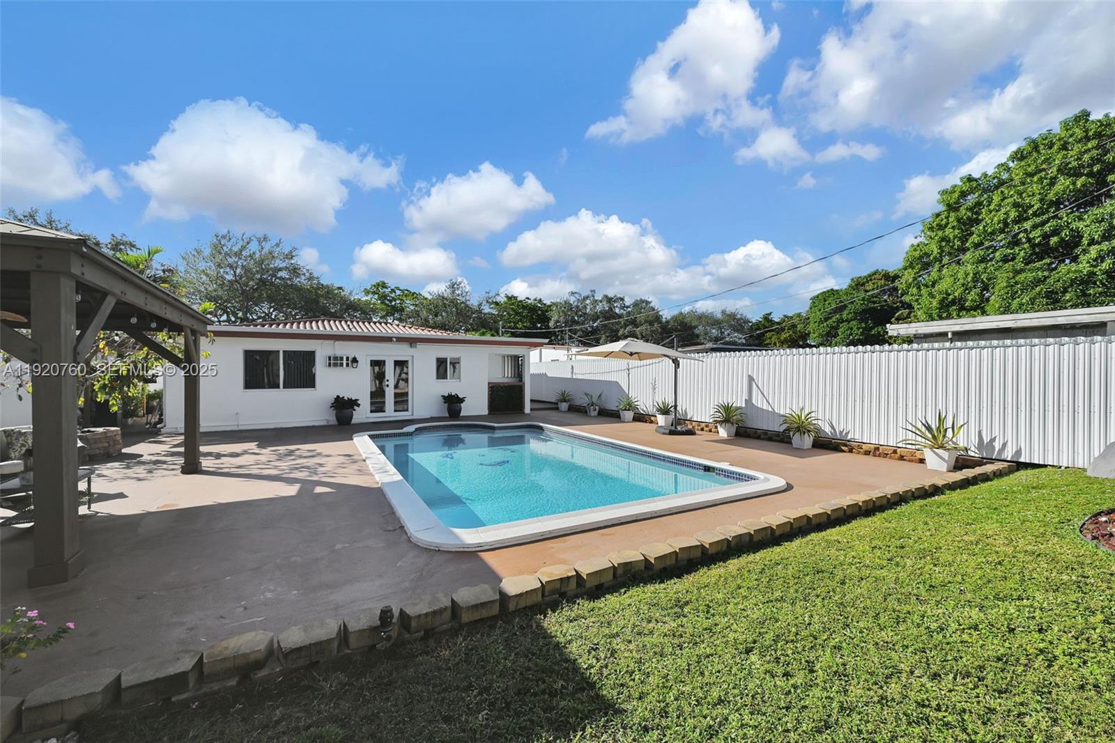 1645 NW 120th St North Miami, FL 33167