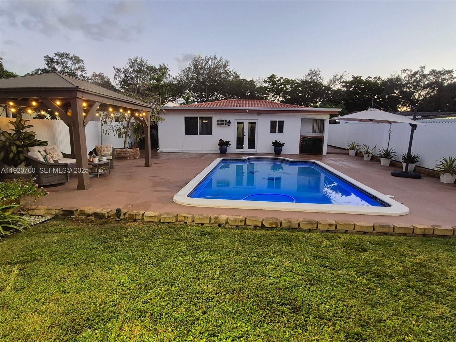 1645 NW 120th St North Miami, FL 33167