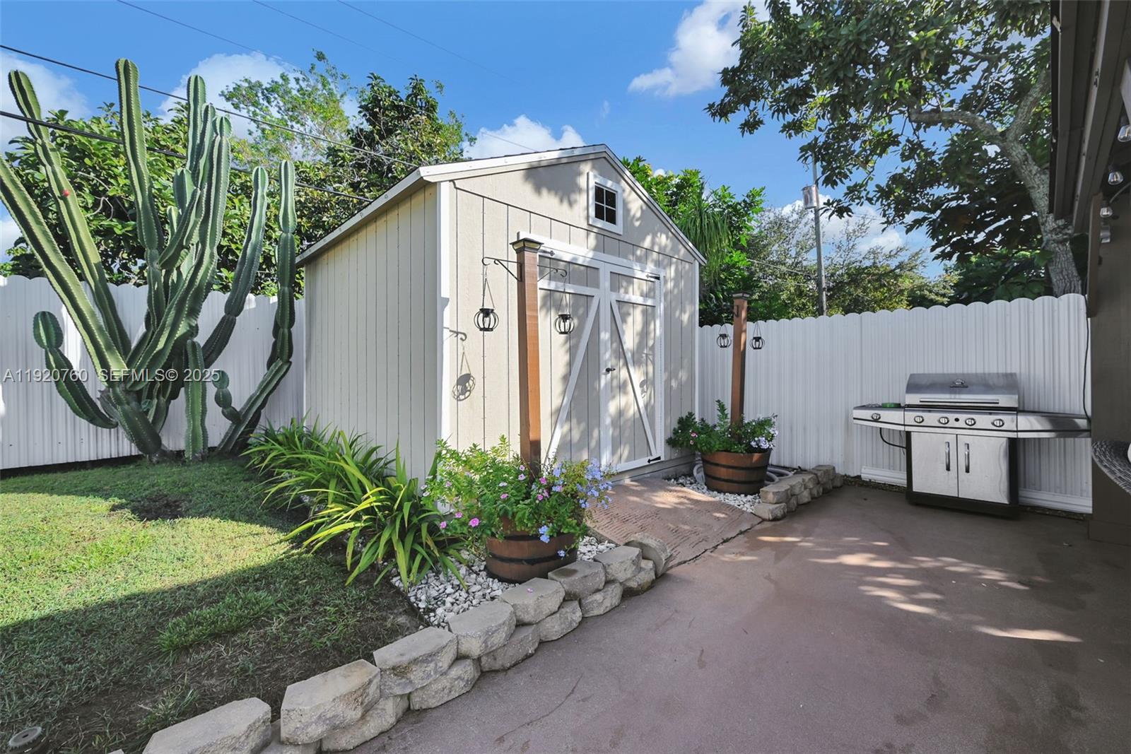 1645 NW 120th St North Miami, FL 33167