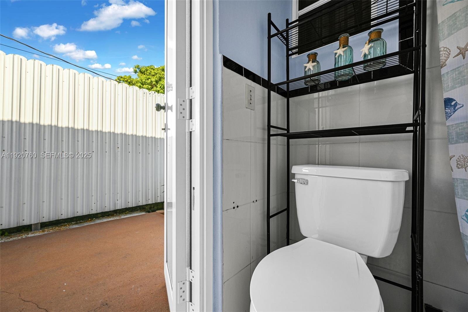 1645 NW 120th St North Miami, FL 33167