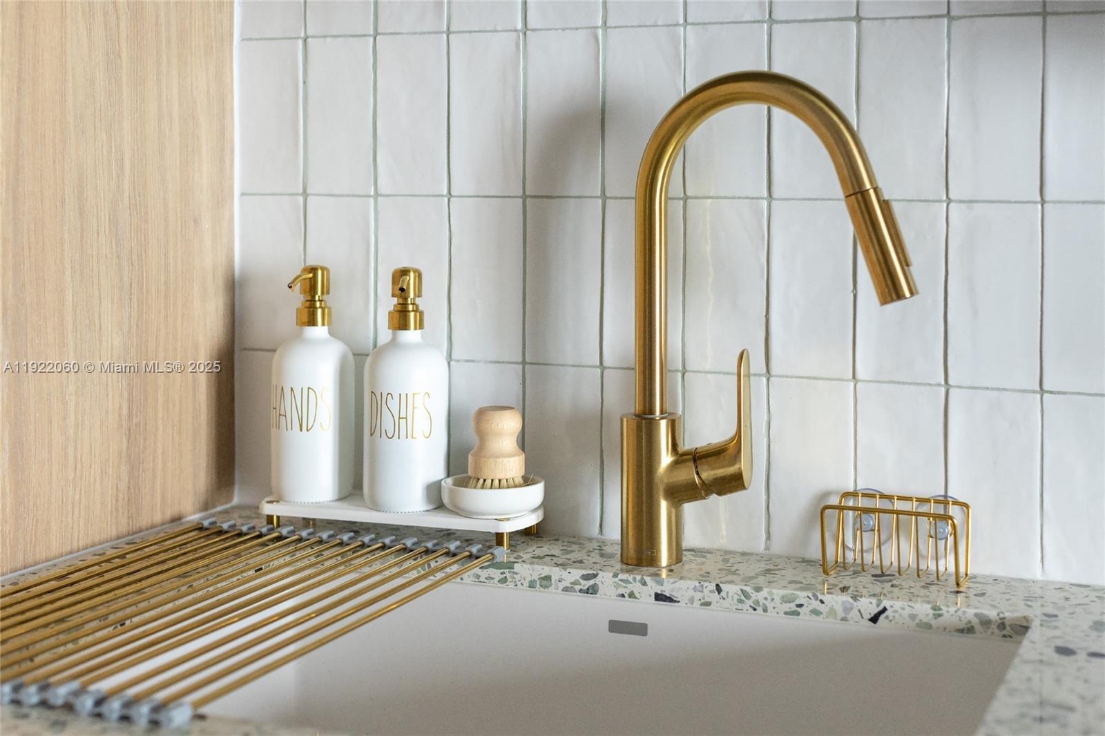 159 NE 6th St #3209 Miami, FL 33132