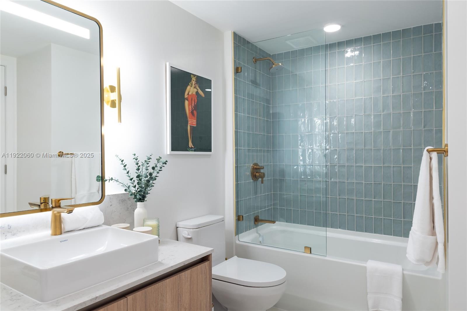 159 NE 6th St #3209 Miami, FL 33132