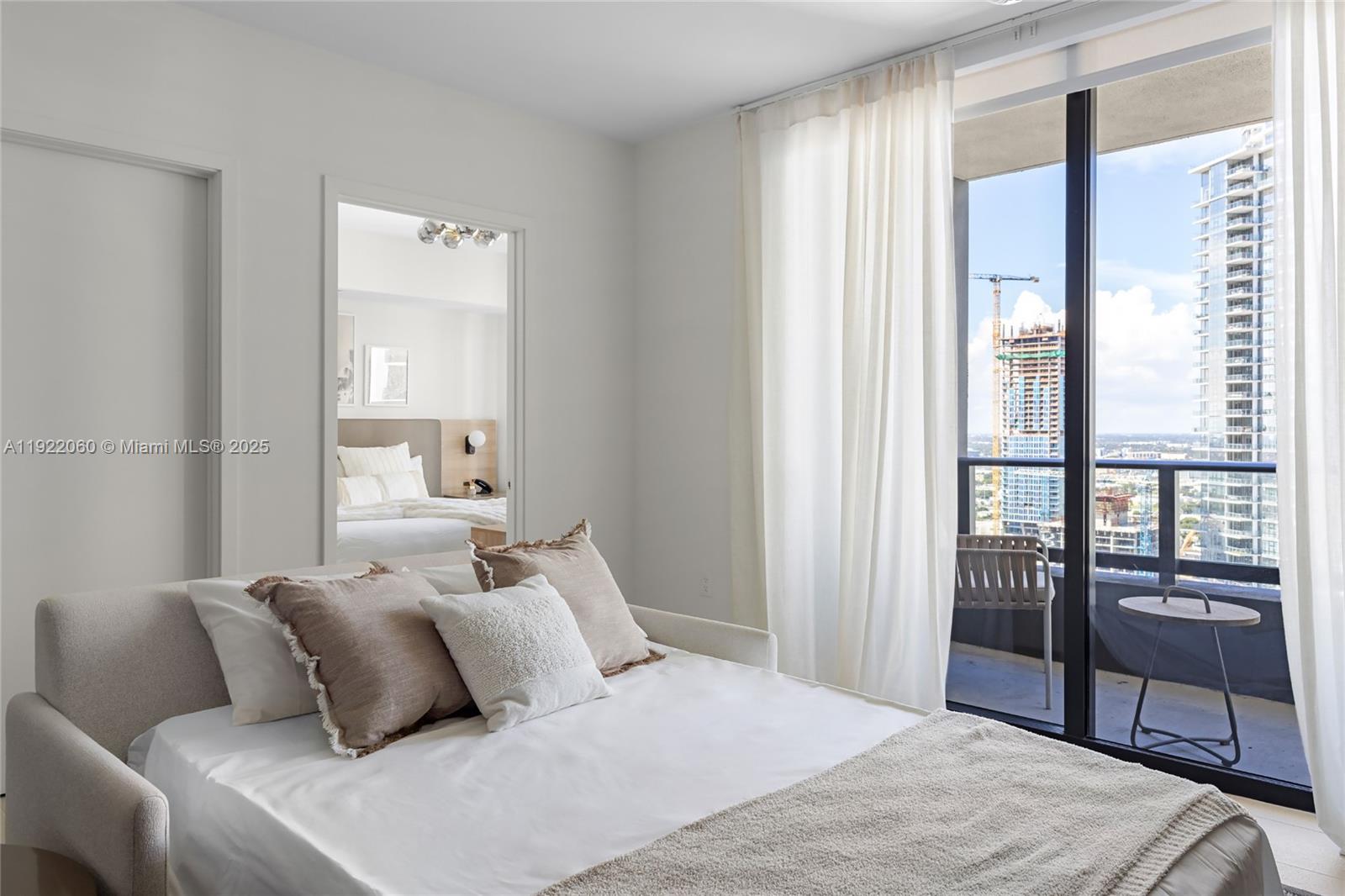 159 NE 6th St #3209 Miami, FL 33132