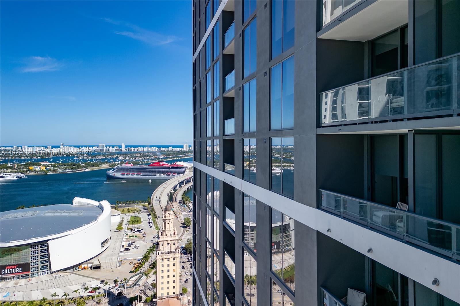 159 NE 6th St #3209 Miami, FL 33132