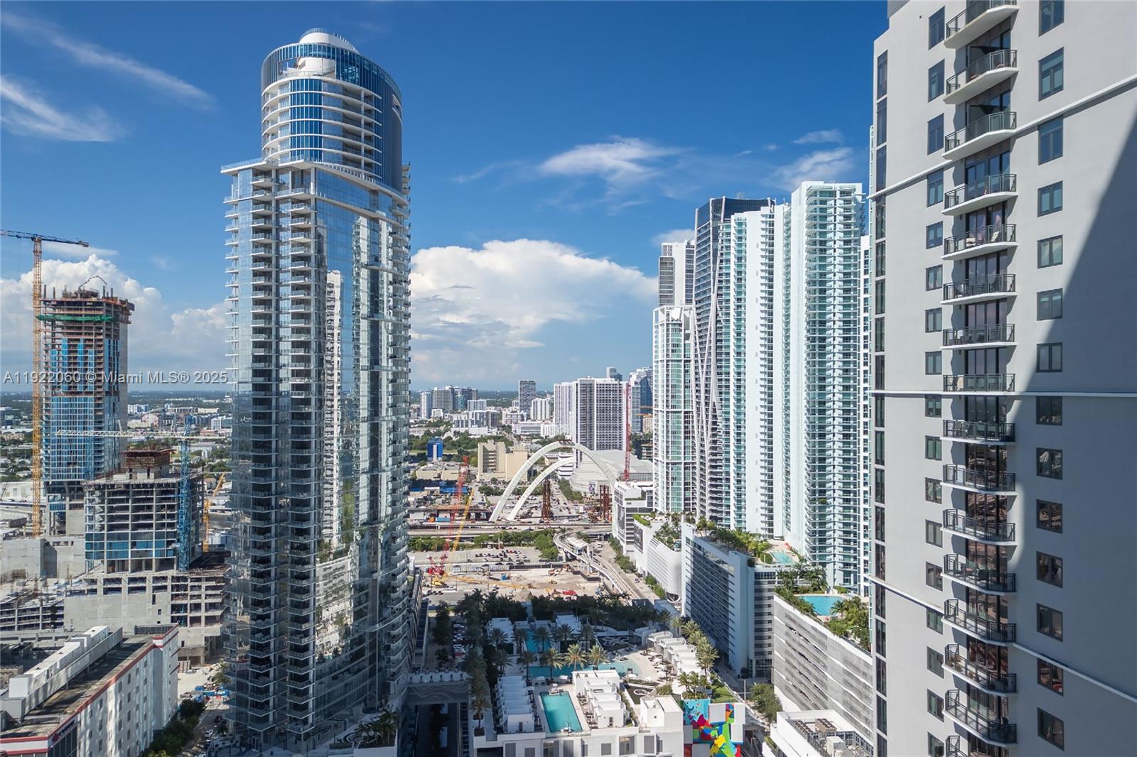 159 NE 6th St #3209 Miami, FL 33132