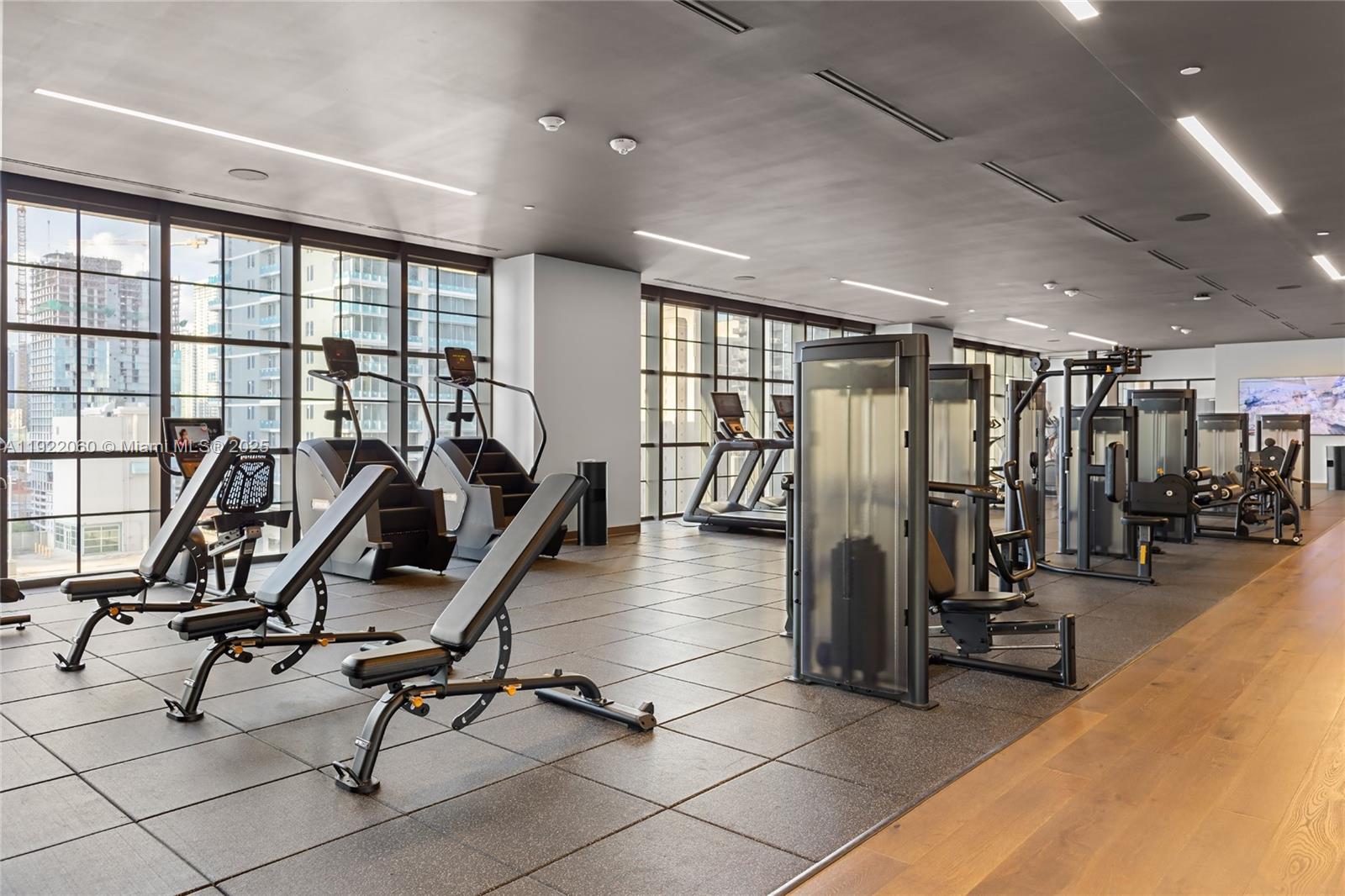 159 NE 6th St #3209 Miami, FL 33132